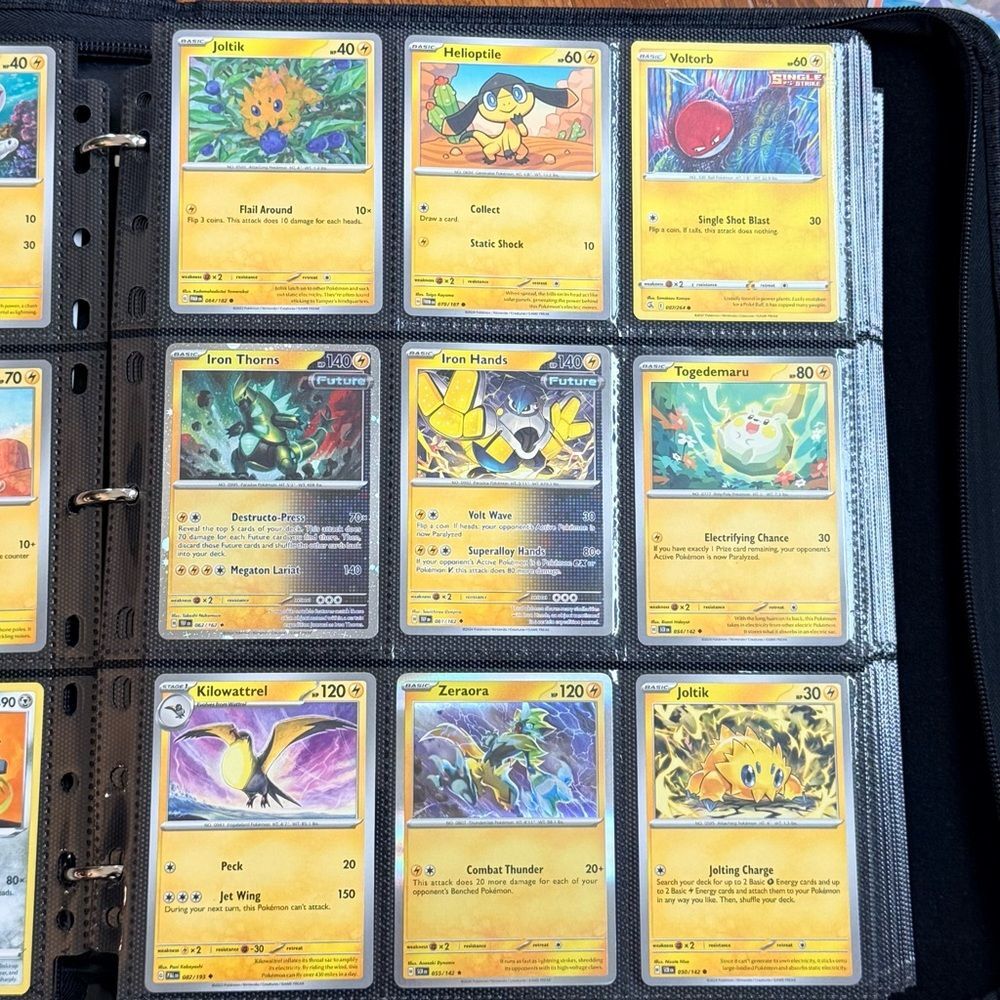Pokemon Cards Random Picks Assorted Bulk Lot of 25 Cards. - Picture 2 of 15